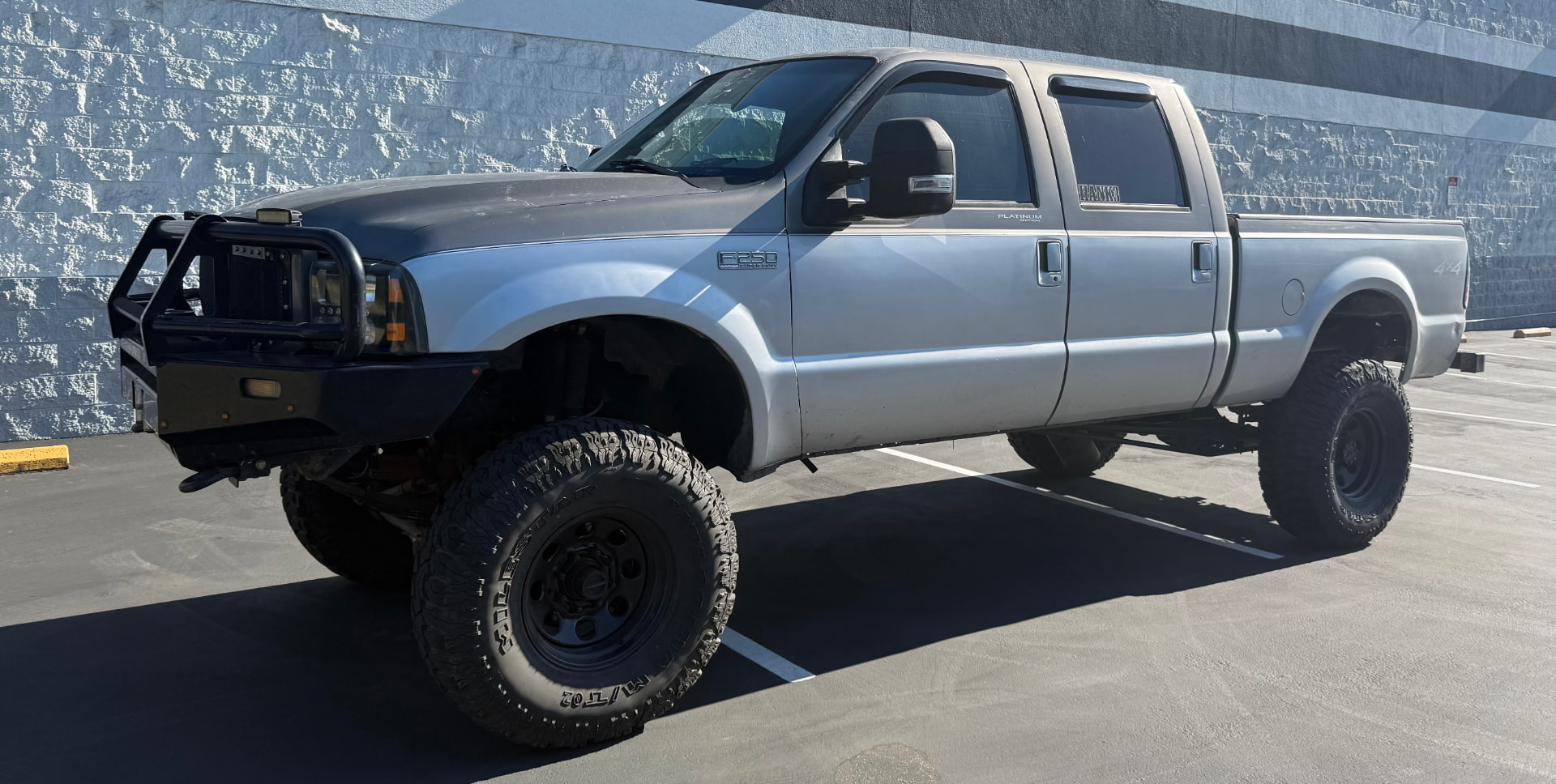 Featured truck — a lifted Ford F-250 Super Duty Platinum